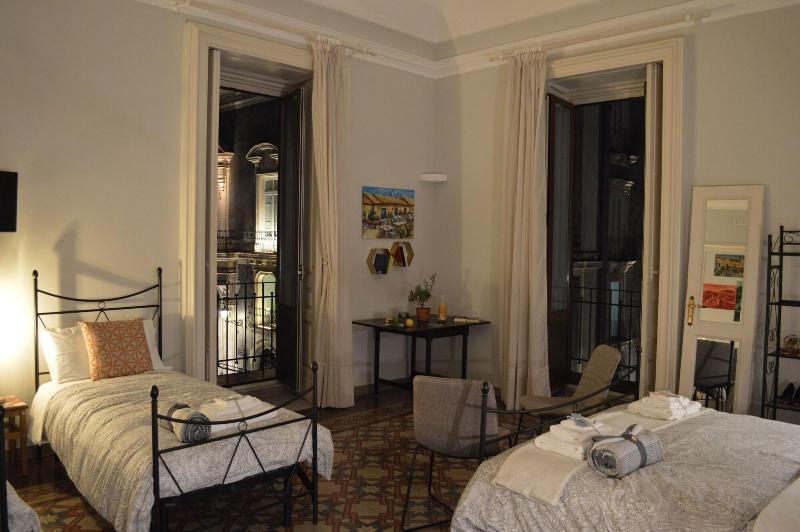 Bed and Breakfast Bed, Book & Breakfast Landolina Катания Экстерьер фото